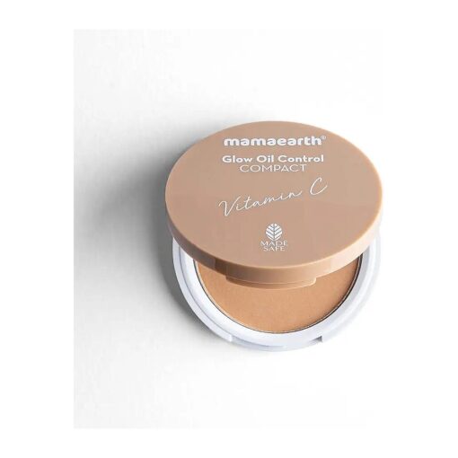 Mamaearth Glow Oil Control Compact Powder SPF 30 with Vitamin C & Turmeric for 2X Instant Glow - 9 g ( Nude Glow )